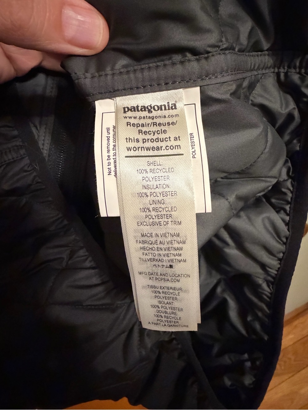 Patagonia Men’s Quilted Hooded Bomber Jacket - Black - Picture 5 of 5